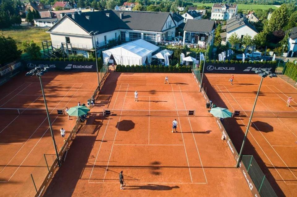 Hotel Restauracja Tenis Kortowo Posen Exterior foto