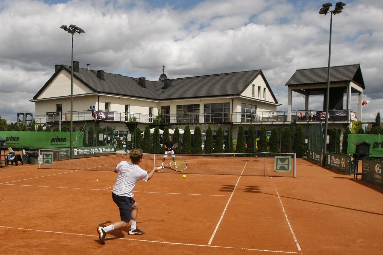 Hotel Restauracja Tenis Kortowo Posen Exterior foto